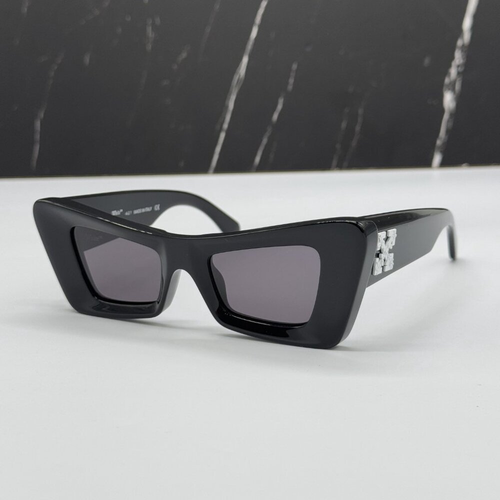 NEW OFF-WHITE SUNGLASSES, BLACK CAT EYE WOMEN EYEWEAR OFF-WHITE ACCRA 007 BLACK